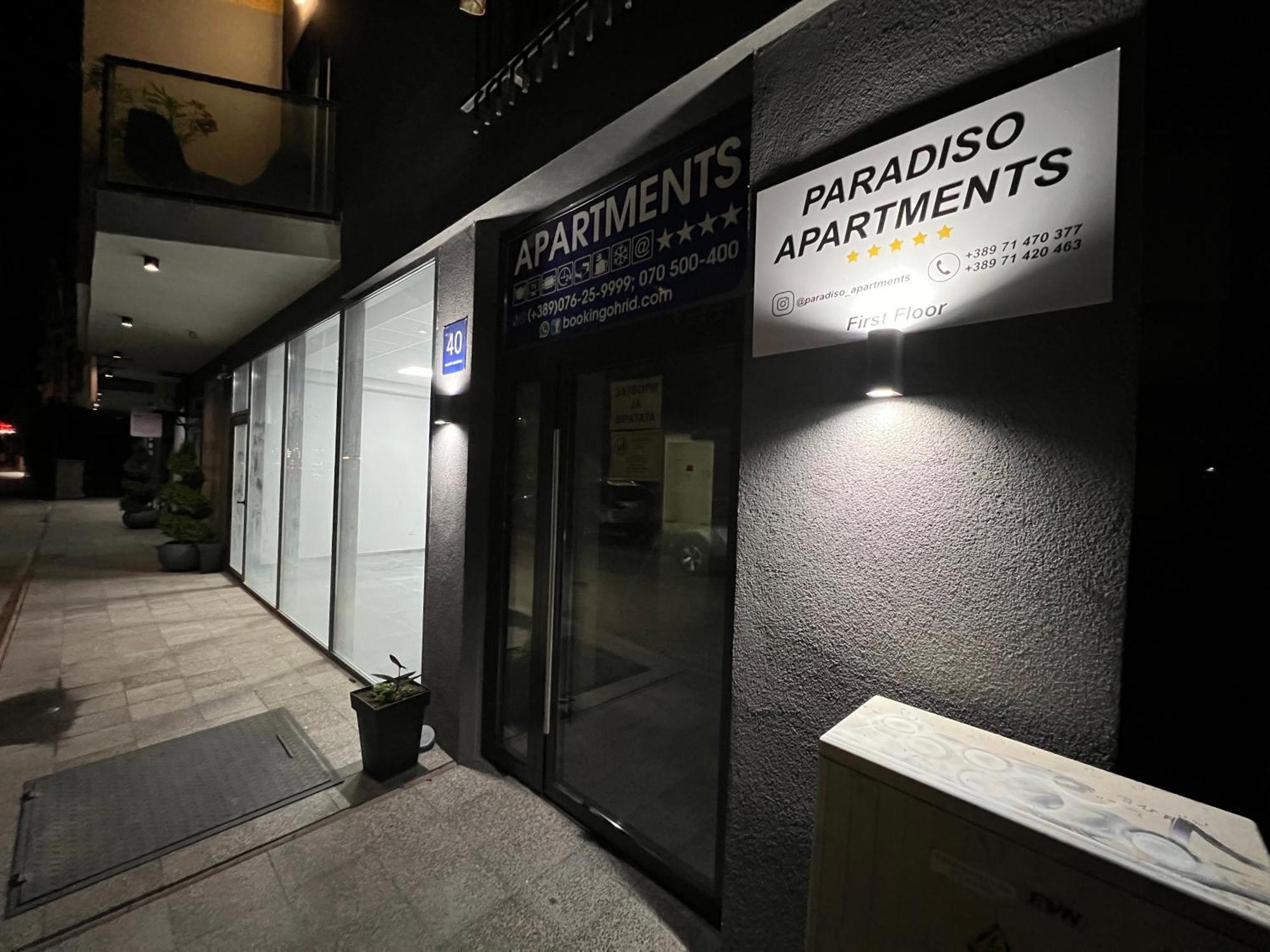 Apartment Paradiso Center *